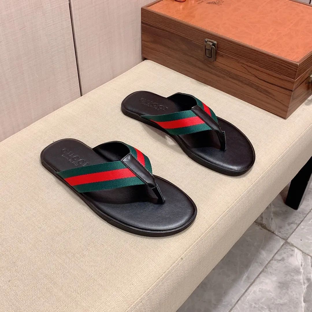 Slippers: New model: Factory price: 220💰💰🎩🎩🔥🔥《 Gucci* 》Series of slippers top purchasing agent🔍🔍Sold simultaneously for men, original Italian imported webbing made of selected cowhide, exquisite workmanship,), sole: (super comfortable) original factory special sole, ⚠️exclusive double-layer movable molded sole super comfortable⚠️, real shot🎬the real thing is more beautiful🔍🔍266 regular code 38-45